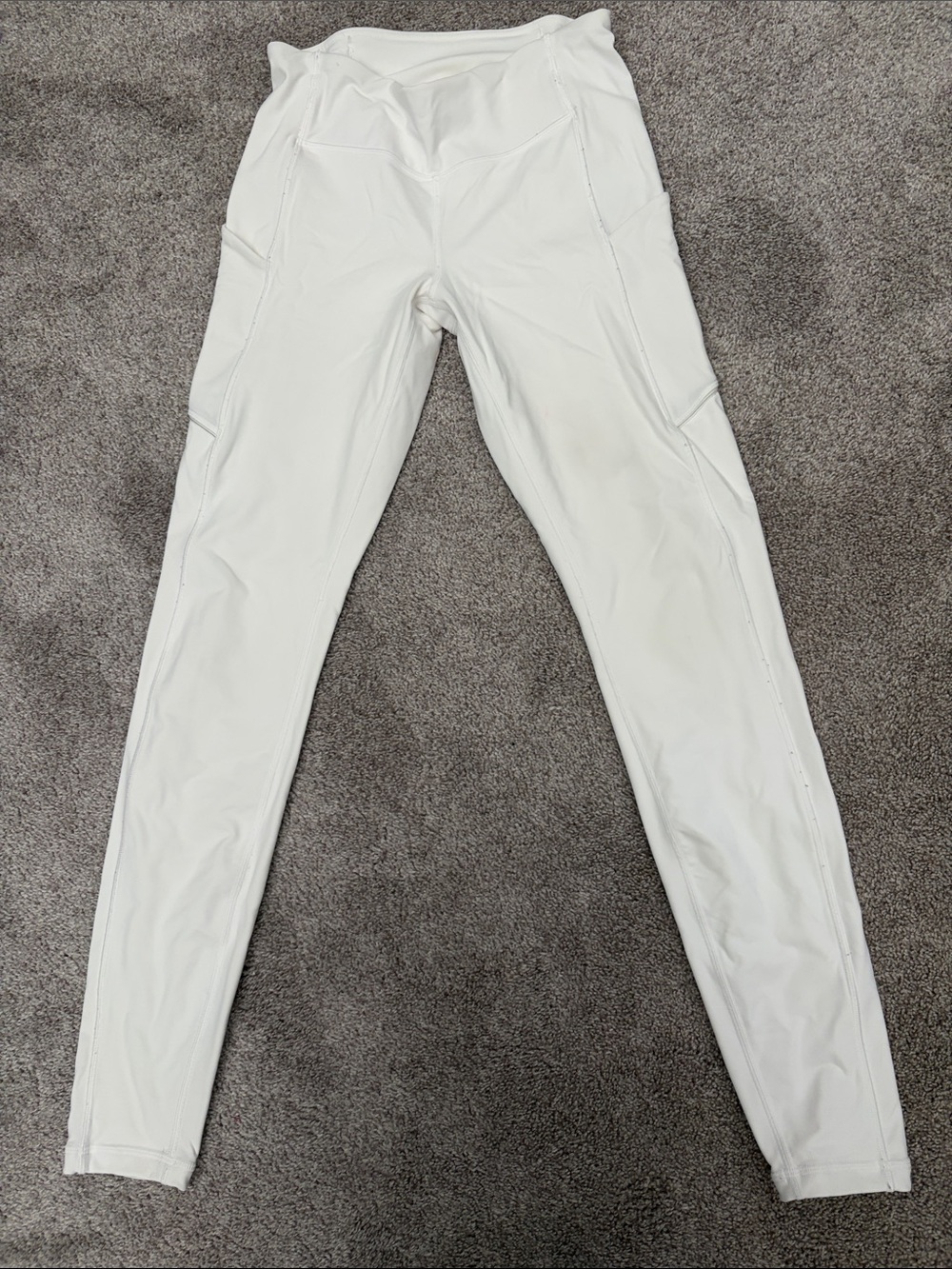 Lululemon women’s white speed up tight 28